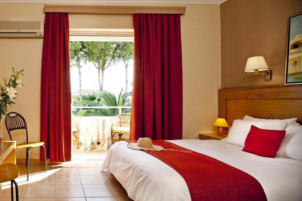 Ionian Sea Hotel & Villas - Aqua Park Kounopetra Habitación foto